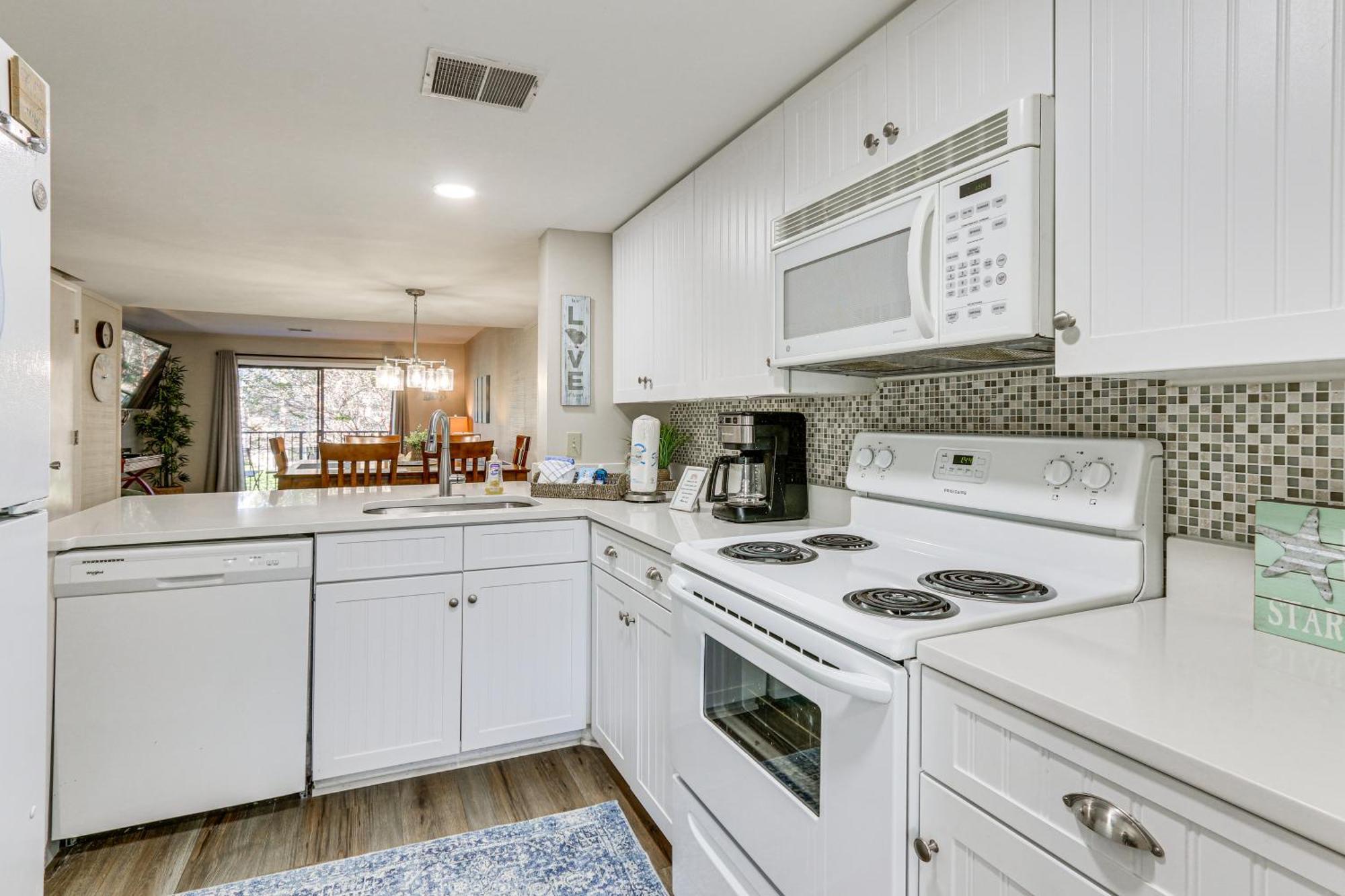 Hilton Head Condo Walk To Coligny Beach And Plaza! Hilton Head Island Exterior photo